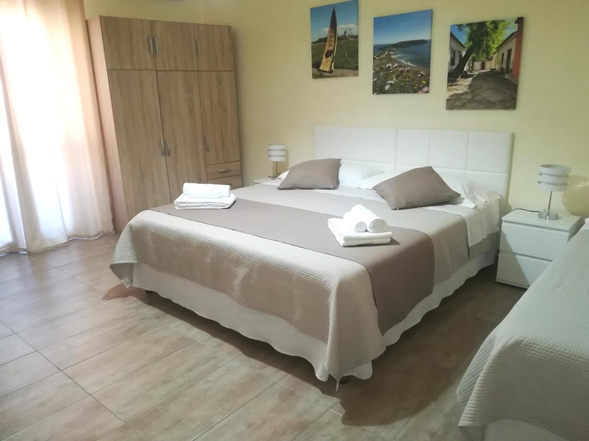 Passi Alterni Apartments Алгеро Екстериор снимка